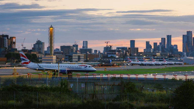 Airplane on the taxiway at London City Airport