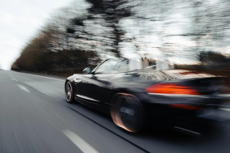 Soeeding car