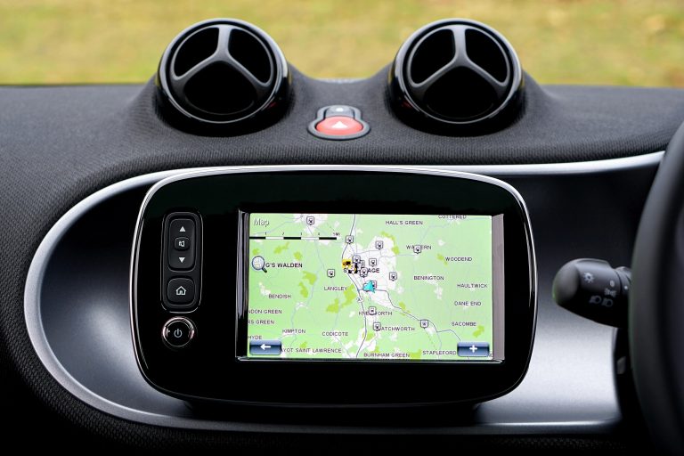 Autobobile GPS navigation display